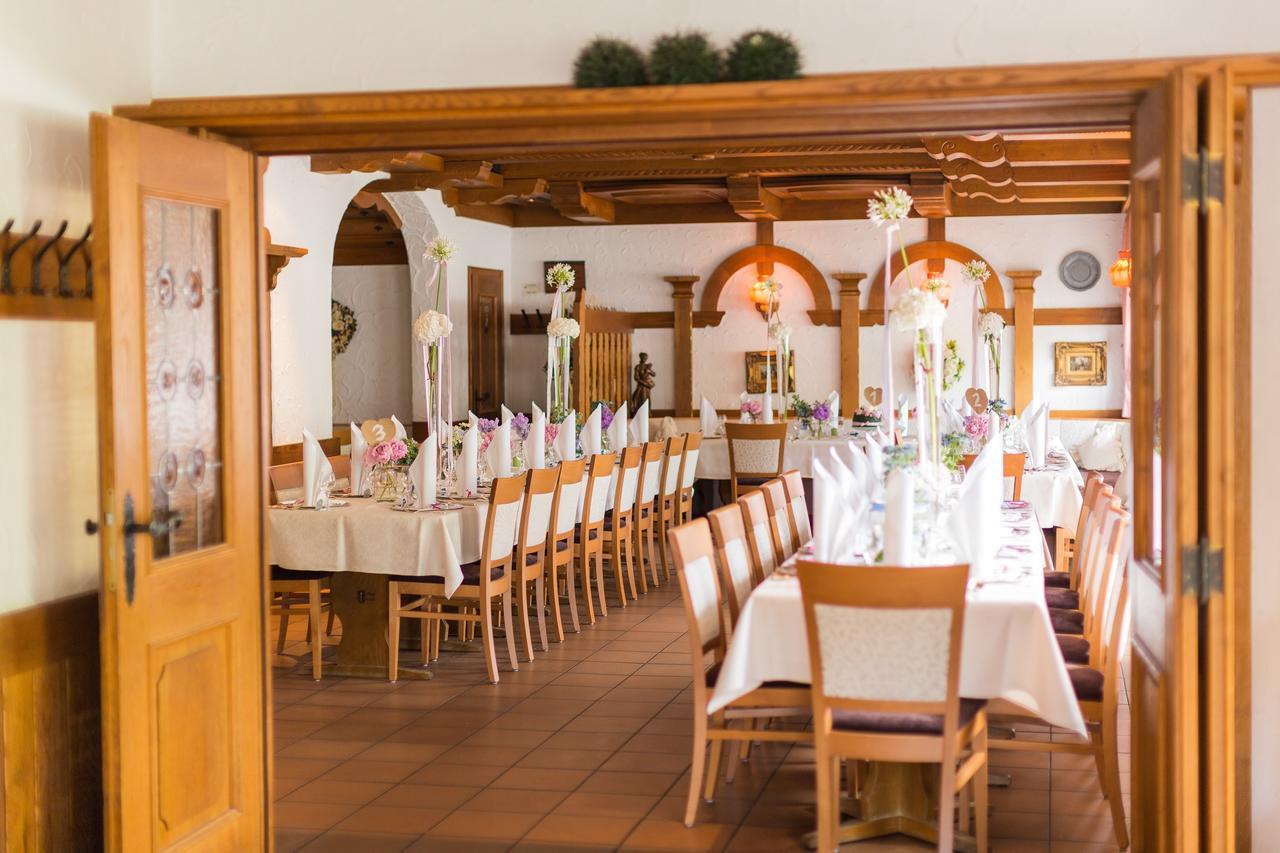 Gasthof Zur Sonne Winzenhohl ヘースバッハ エクステリア 写真