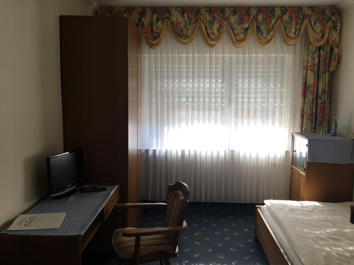 Gasthof Zur Sonne Winzenhohl ヘースバッハ エクステリア 写真